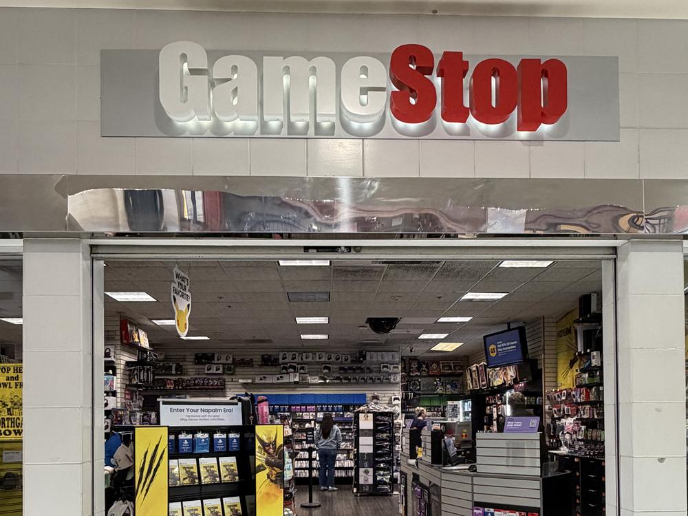 GameStop storefront